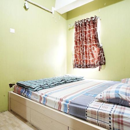Planet Room Kemang View Bekasi Bagian luar foto